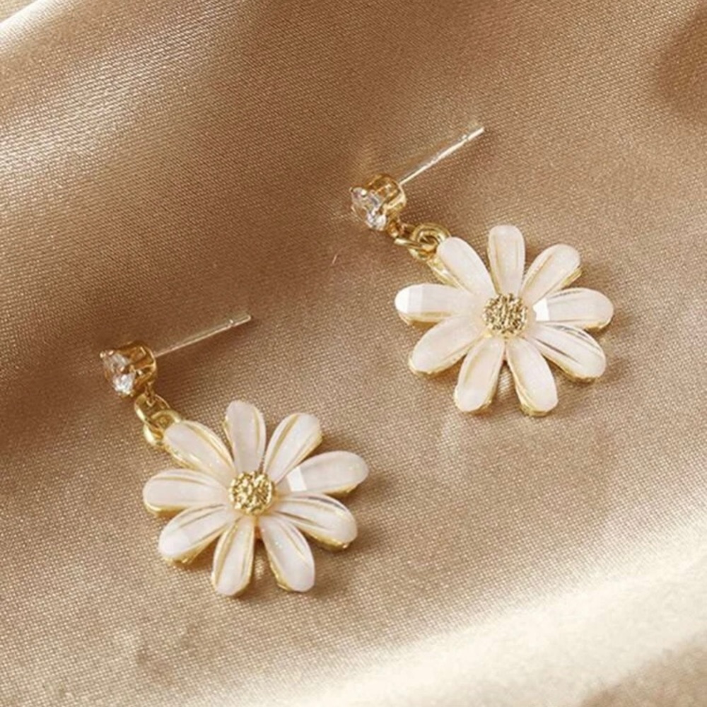 925 Sterling Silver Daisy Flower Rhinestone Stud Earrings